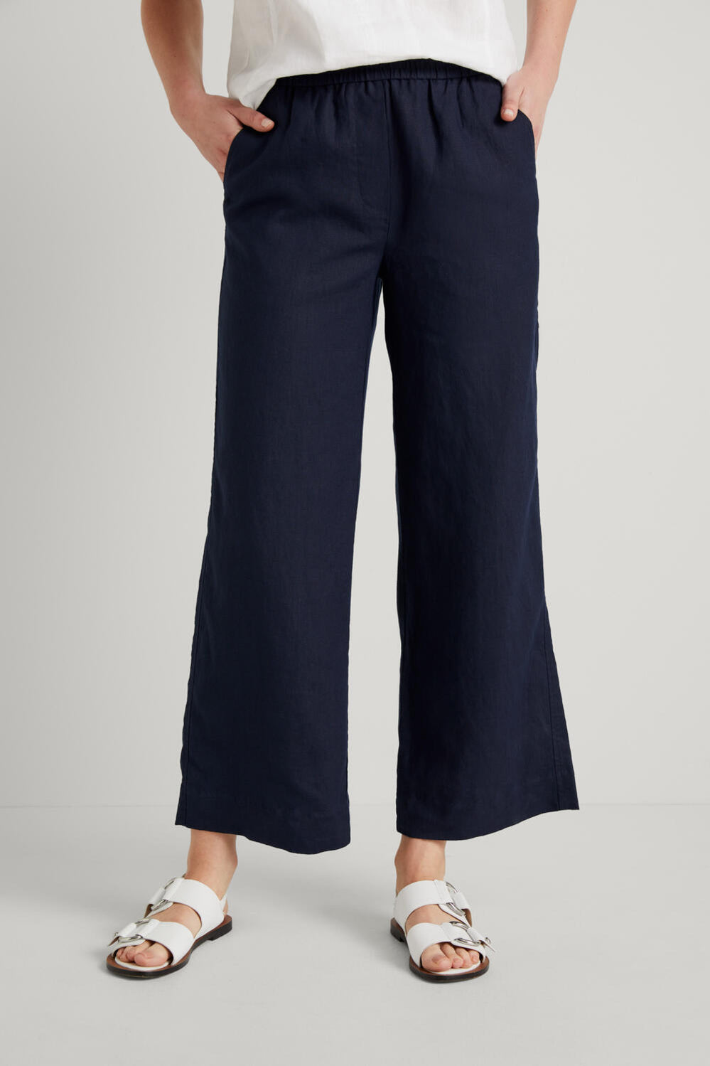 Linen Wide Leg Pull On Pant
