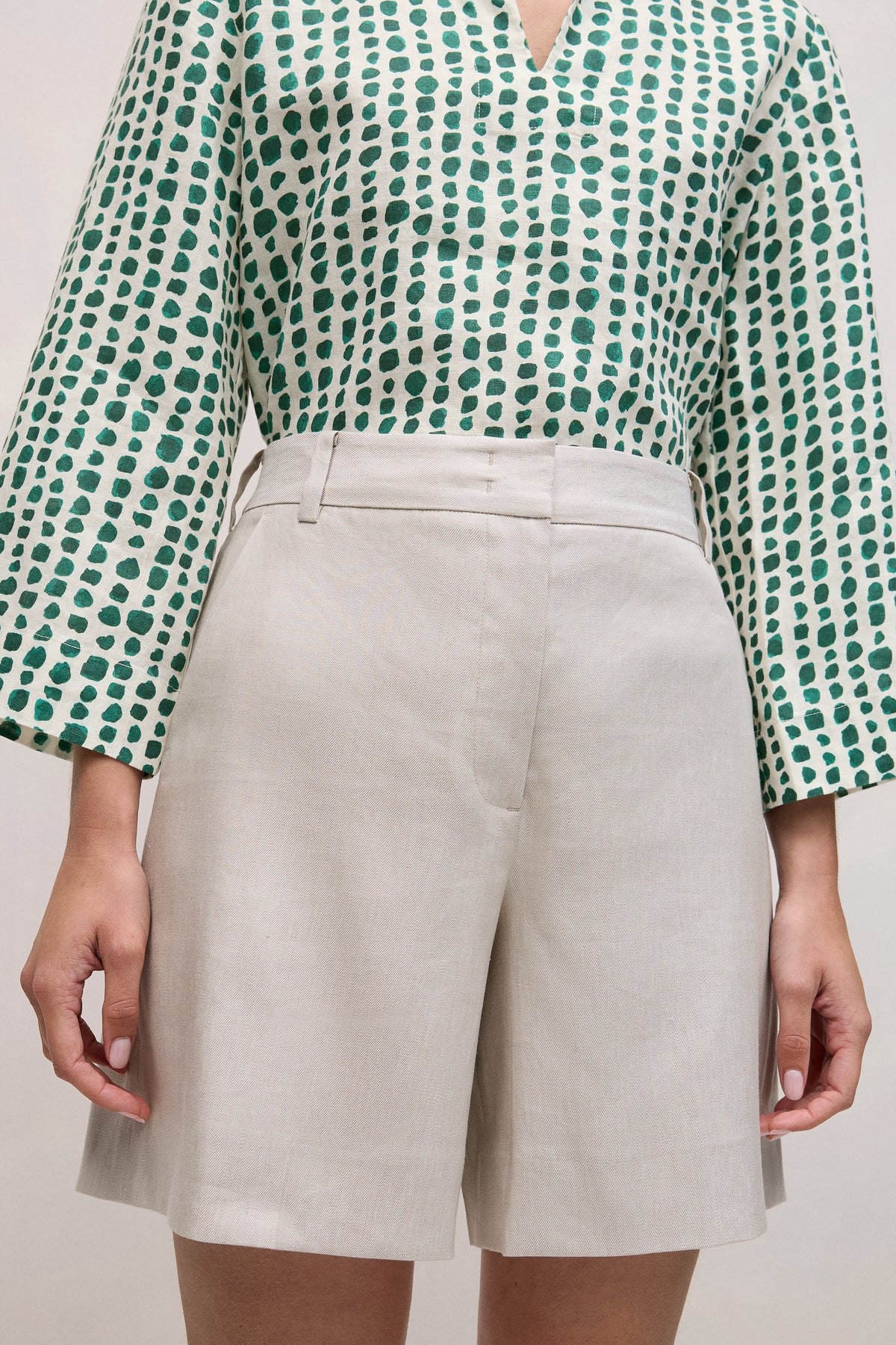 Yarn Dyed Linen Blend Tailored Short