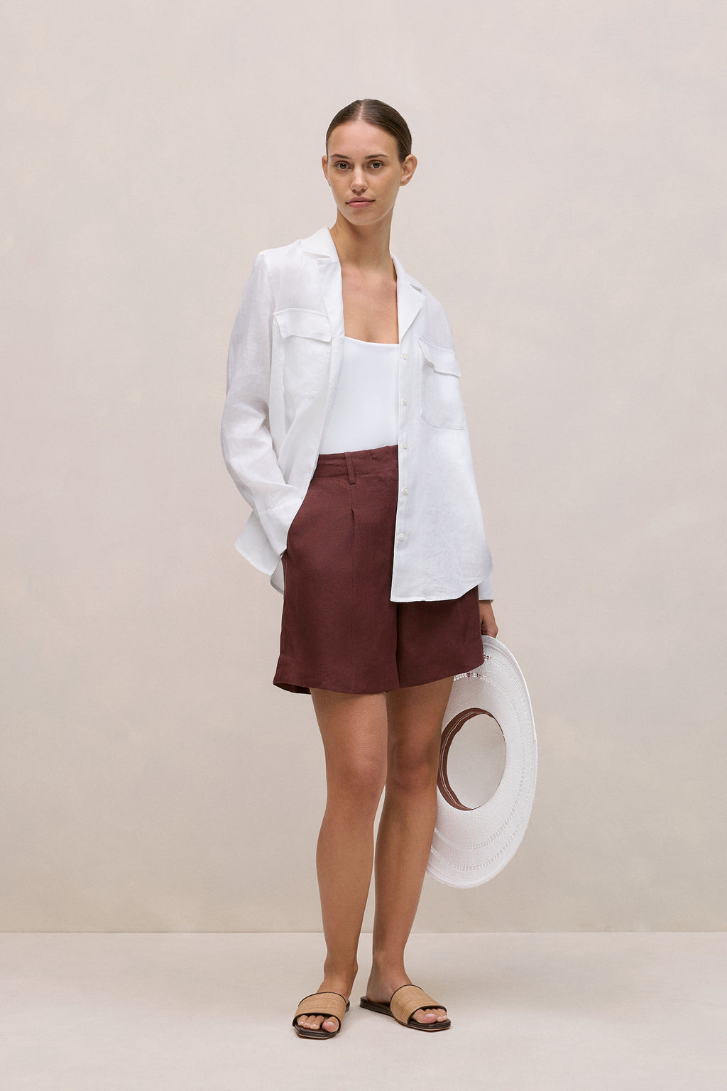 Delave Linen Tailored Short