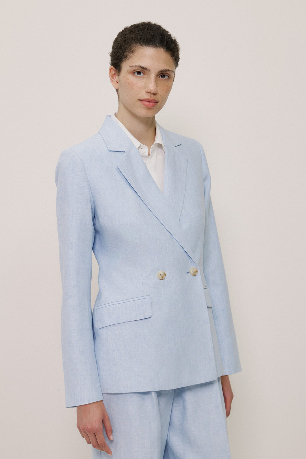 Yarn Dyed Linen Double Breasted Blazer